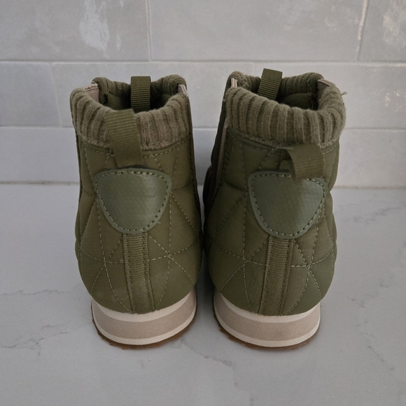 EUC Teva Ember Quilted Ankle Boot Mid Water-Repellent Bootie Burnt Olive Drab 5 - Picture 4 of 9